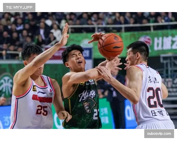 中国球员海外征战不易 需适应文化语言与比赛风格